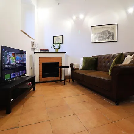 Il Cortile Apartment *